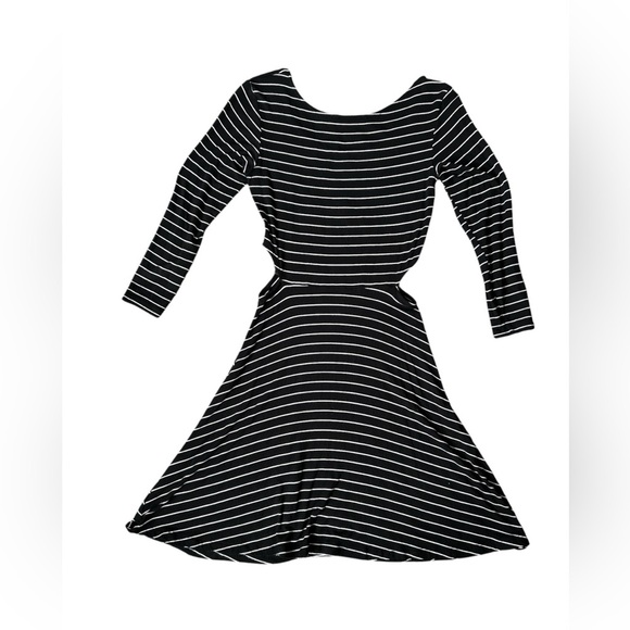 American Eagle Outfitters Soft & Sexy Black and White mini dress size small - Picture 3 of 11